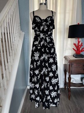 Viva Vena Black & White Floral Maxi Dress